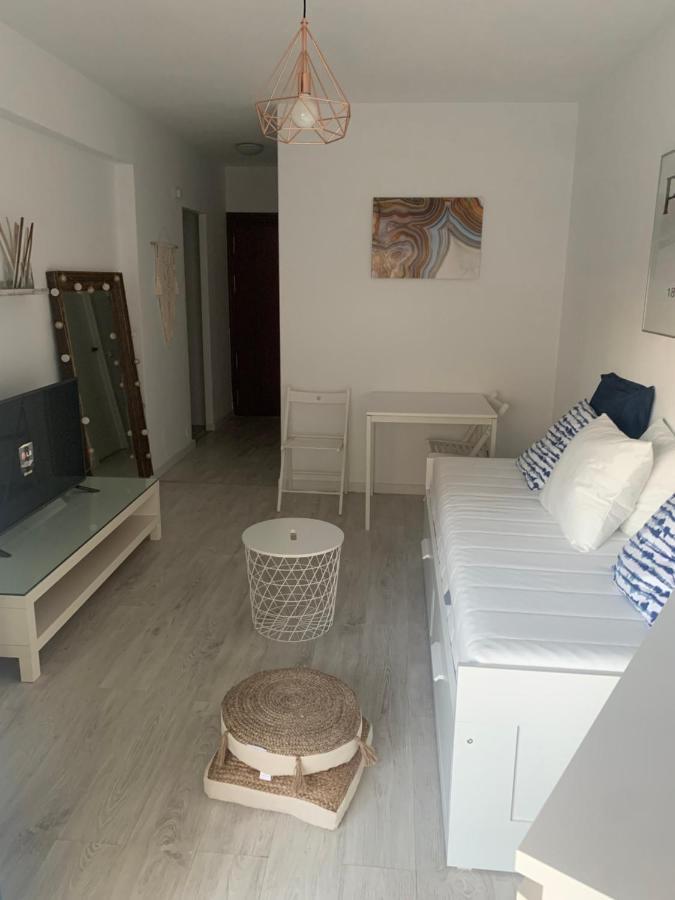 Acogedor Estudio En Primera Linea De Playa Benalmadena Ngoại thất bức ảnh